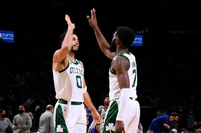 1641724084484074327.jpg GettyImages-1237613314-scaled-e1641707562140-1024x683.jpg